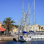 Tatil Evi 2 Bedroom Cozy In Saint-laurent-de-la-ca *