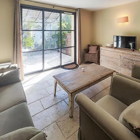 度假居 In Saint-laurent-de-la-ca With Wifi *