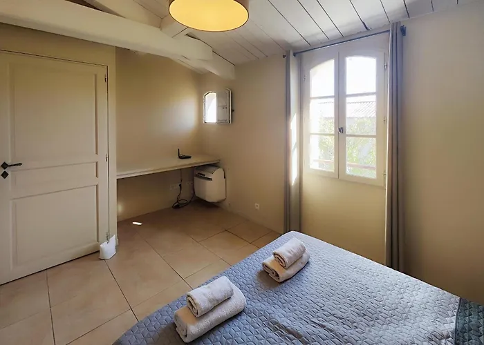 In Saint-laurent-de-la-ca With Wifi *